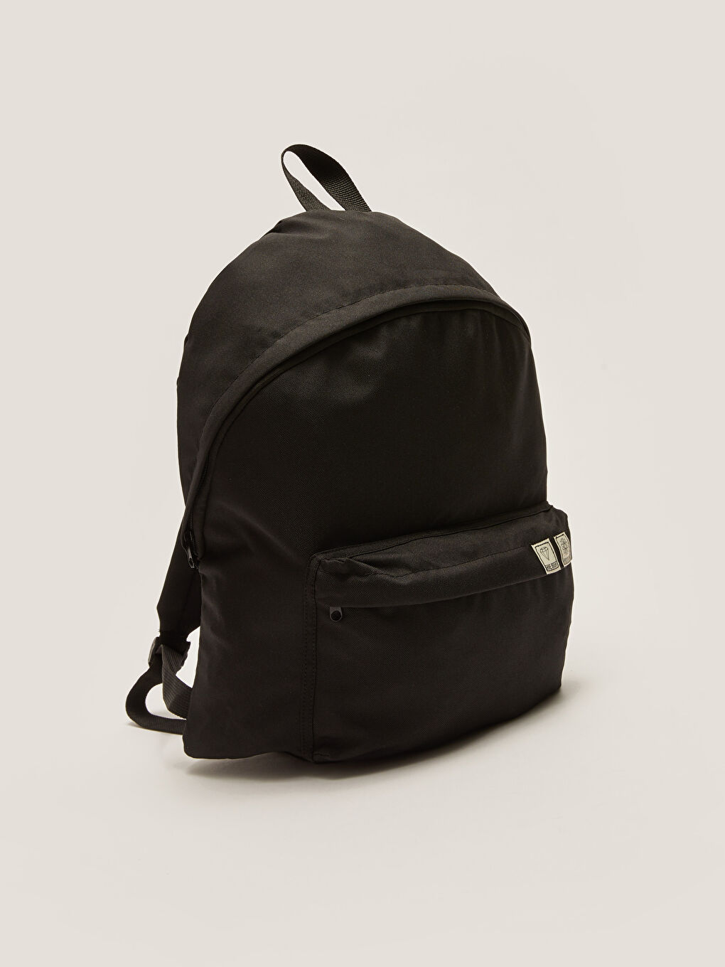 Siyah Etiket Detaylı Kadın Sırt Çantası-3