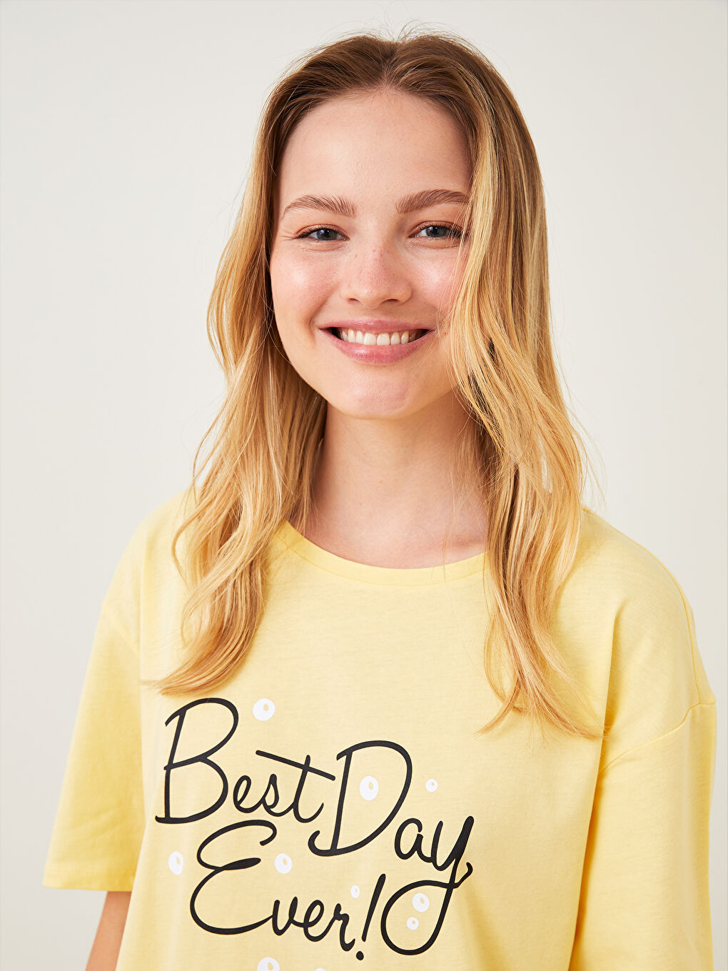 Set de pijama din bumbac cu mânecă scurtă imprimată și guler rotund pentru femei-3