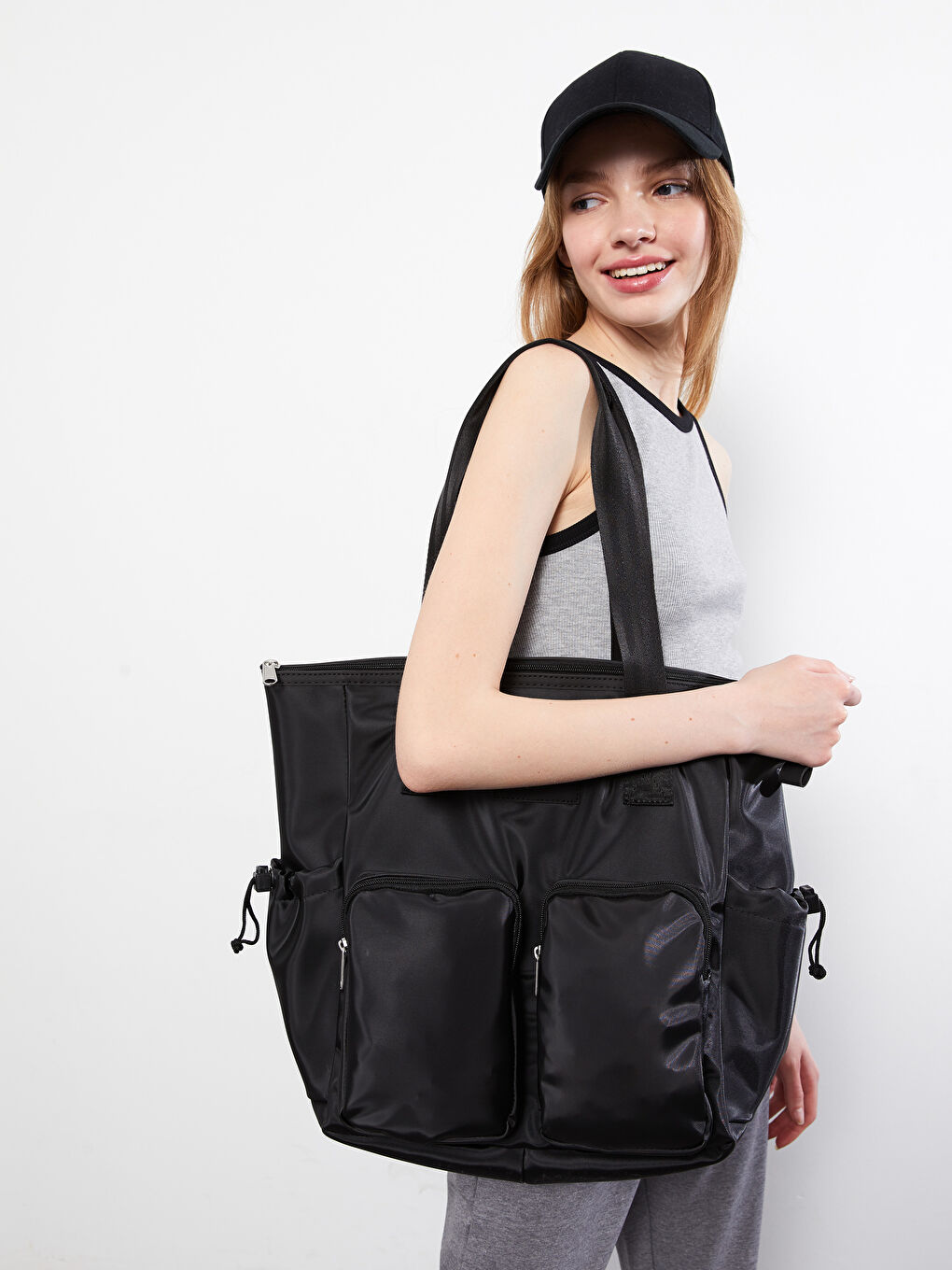 Siyah Çok Cepli Kadın Kol Çantası