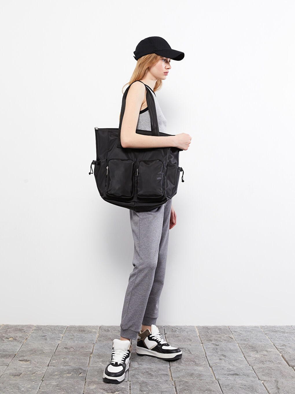 Siyah Çok Cepli Kadın Kol Çantası-2