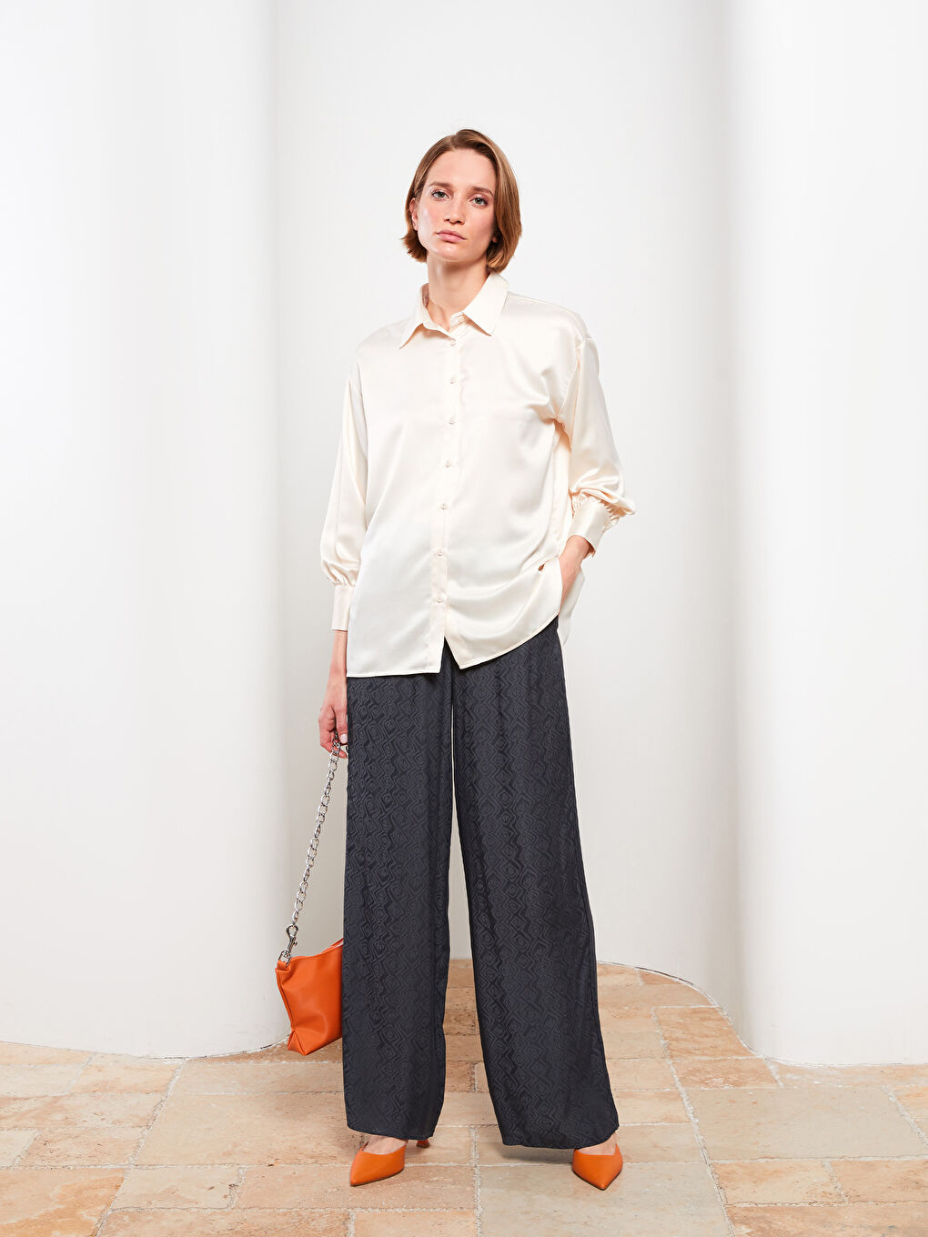 Ekru Düz Uzun Kollu Saten Kadın Gömlek Tunik-2