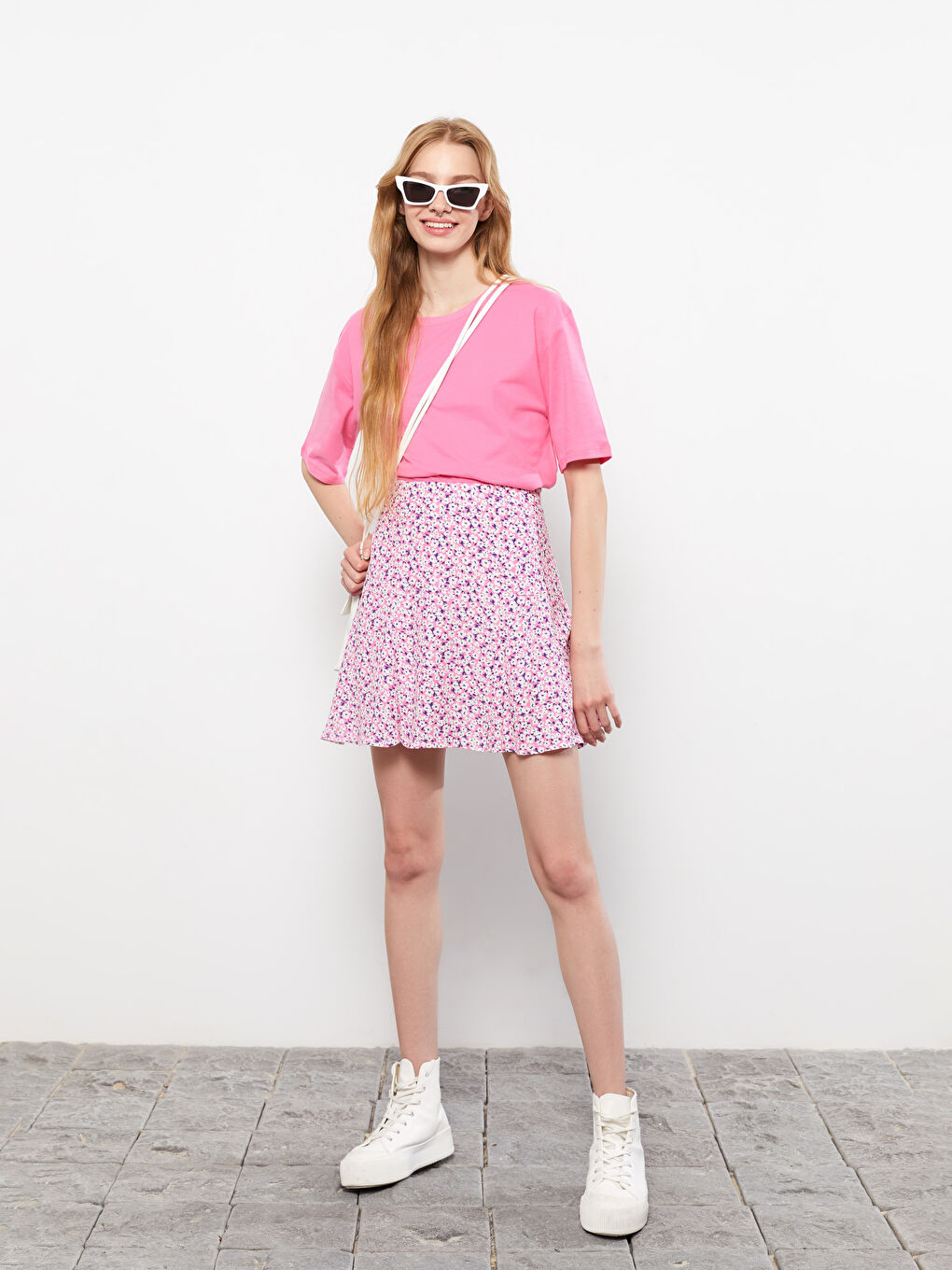 Цветна пола с цип на талията от вискоза за жени-1