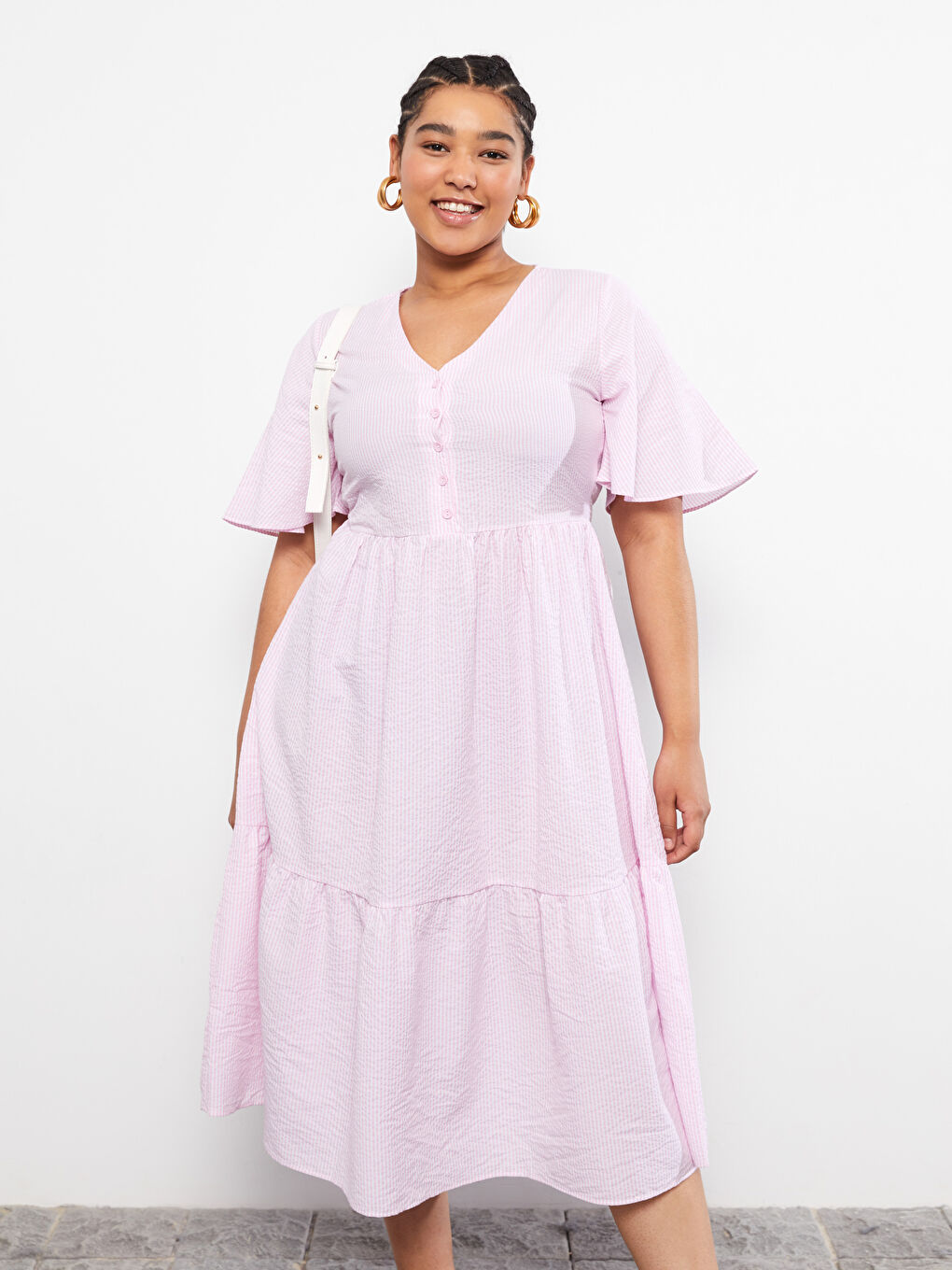 Pembe Büyük Beden V Yaka Çizgili Kısa Kollu Kadın Elbise