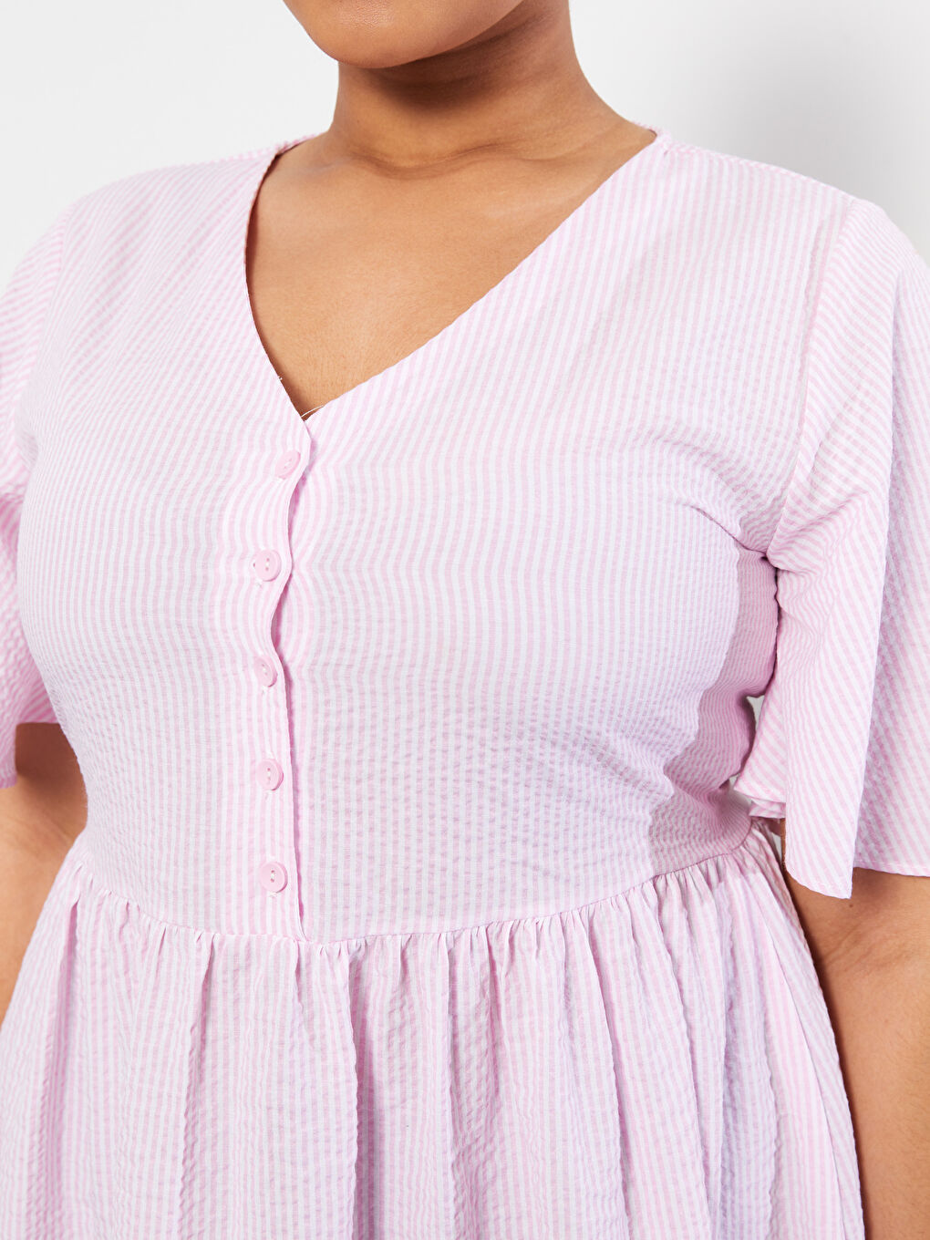 Pembe Büyük Beden V Yaka Çizgili Kısa Kollu Kadın Elbise-3