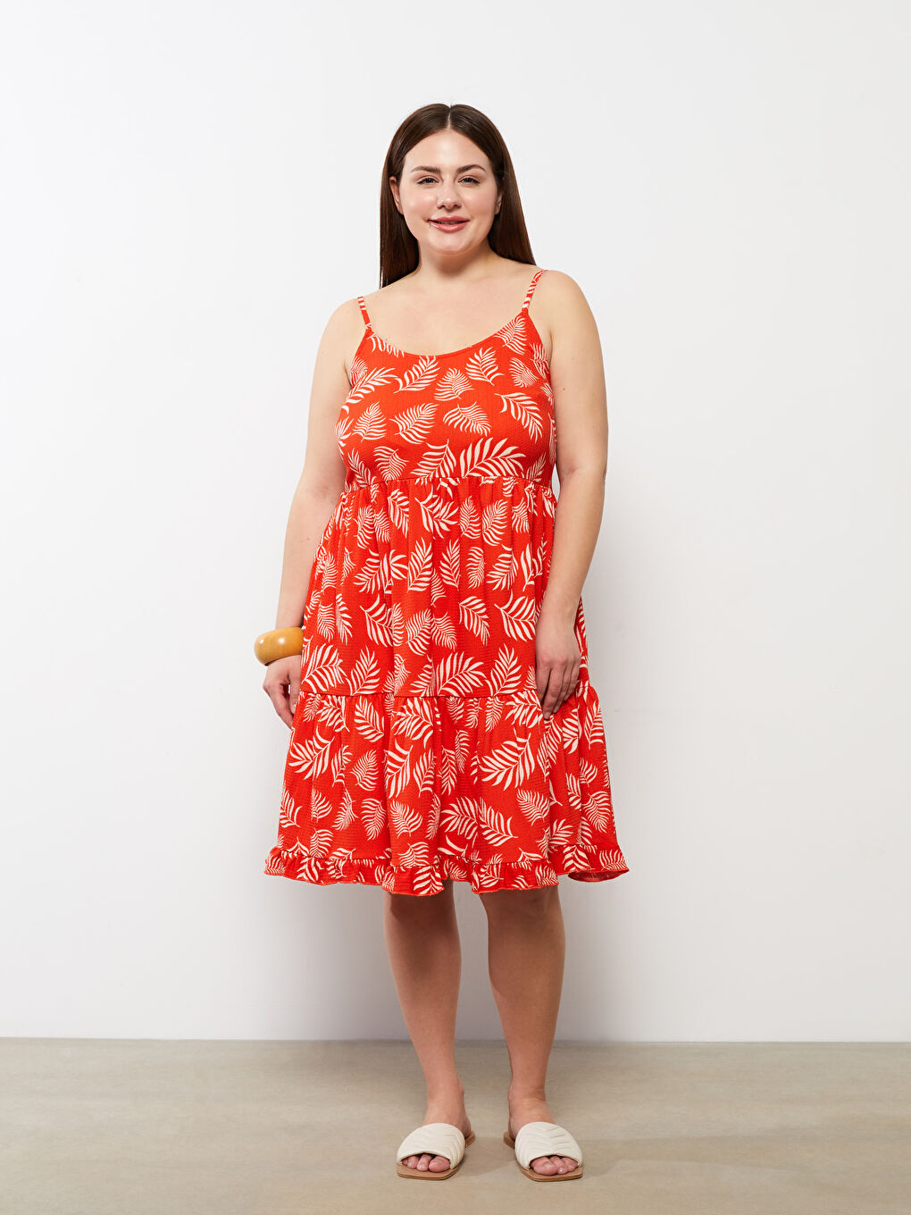 Plus Size U Neck Floral Strap Crinkle Women's Dress