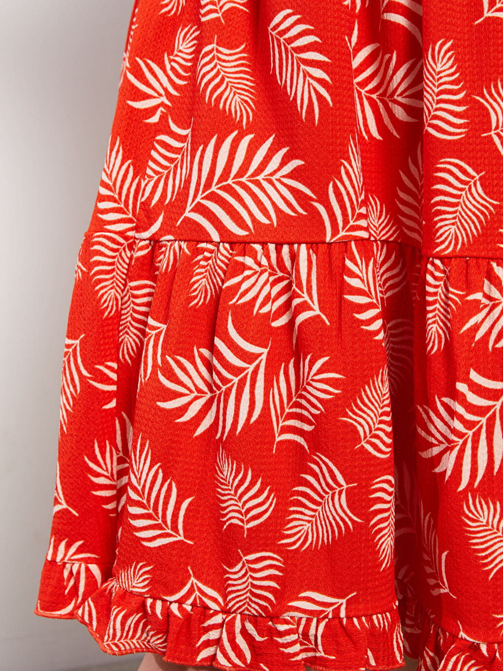 Plus Size U Neck Floral Strap Crinkle Women's Dress-3