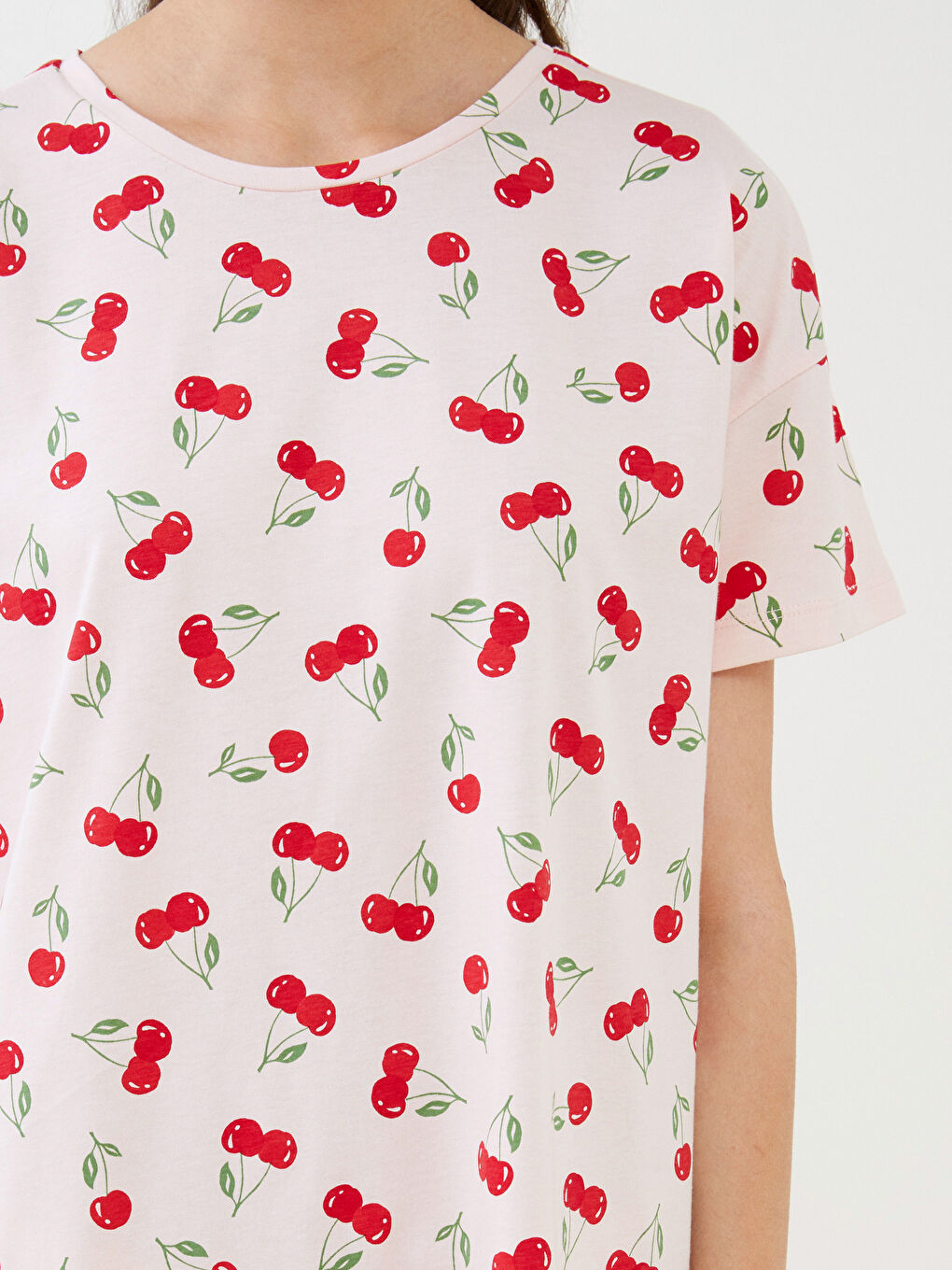 Pembe Bisiklet Yaka Desenli Kısa Kollu Pamuklu Kadın Gecelik-3