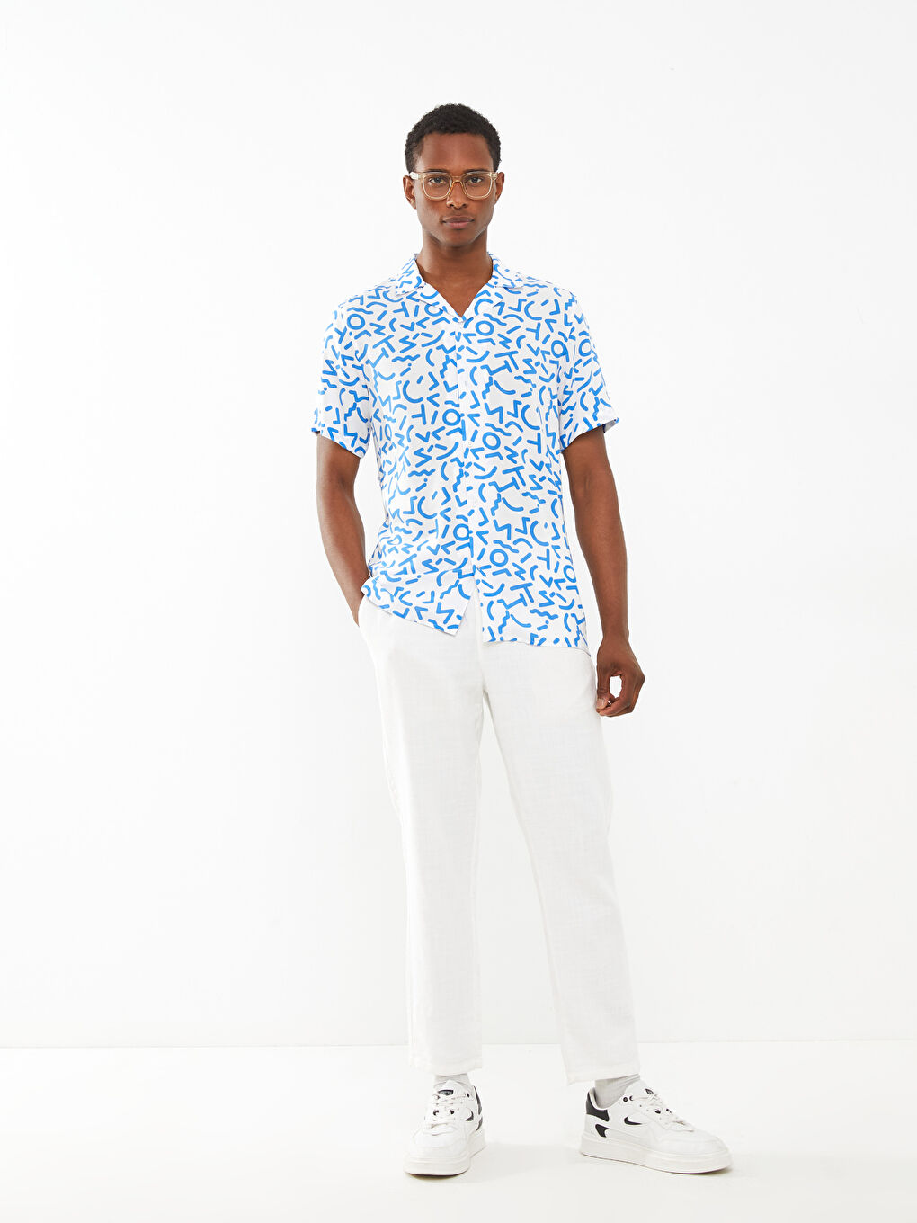 Beyaz Slim Fit Resort Yaka Kısa Kollu Desenli Viskon Erkek Gömlek-2