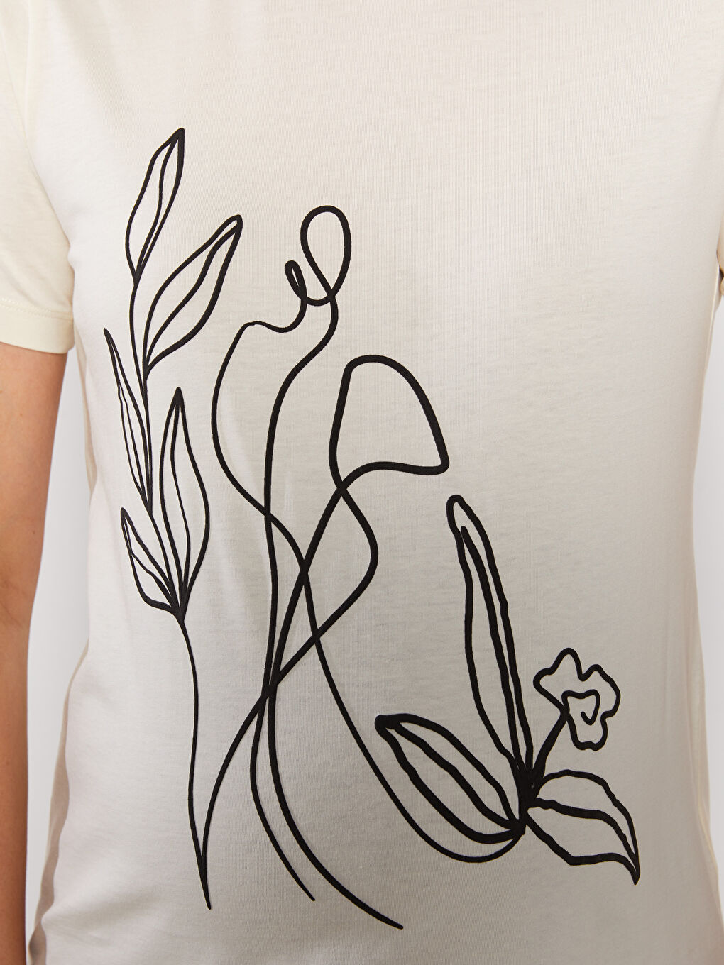 LCW Crew Neck Printed Short Sleeve Cotton Maternity T-shirt -S2JA06Z8-FDL