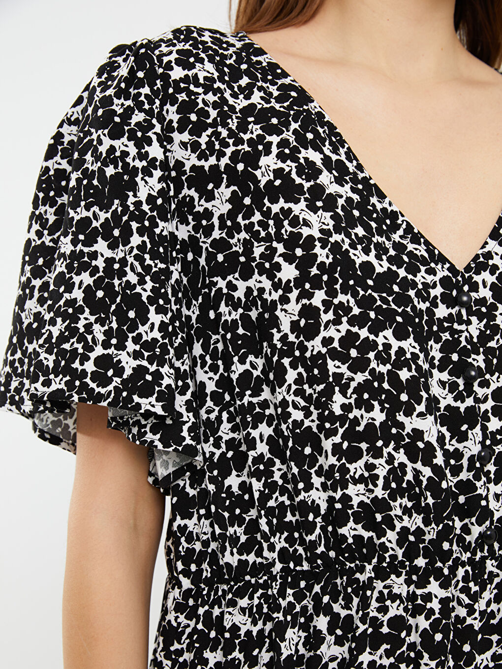 Plus Size V-Neck Patterned Short Sleeve Viscose Women's Dress-3