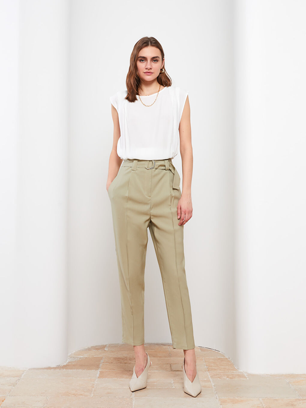 Yeşil Yüksek Bel Standart Fit Düz Gabardin Kadın Pantolon