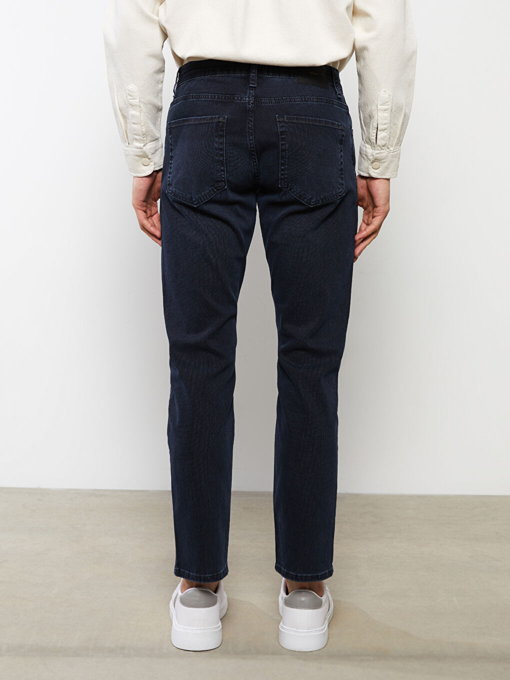 779 جينز بقصة عادية للرجال-4