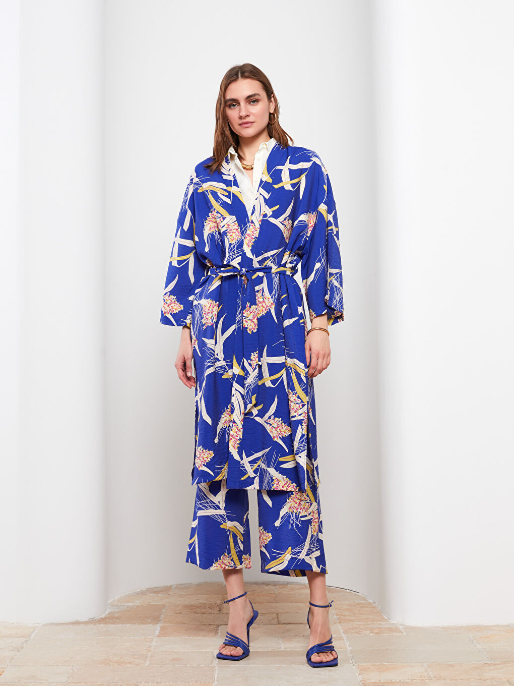 Shawl Collar Floral Tie Detail Women's Kimono-1