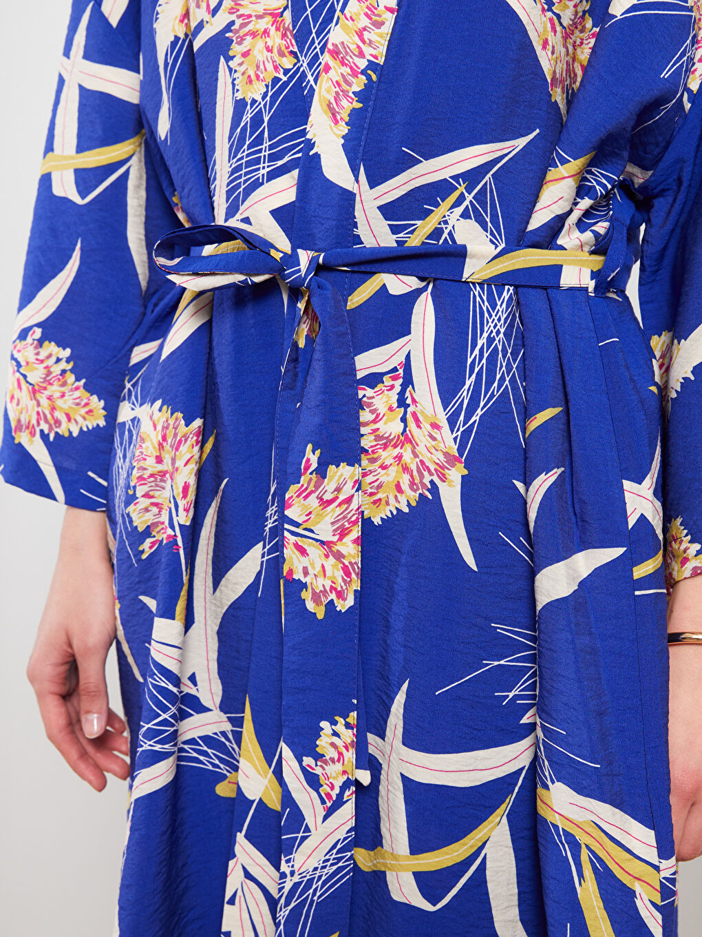 Shawl Collar Floral Tie Detail Women's Kimono-2