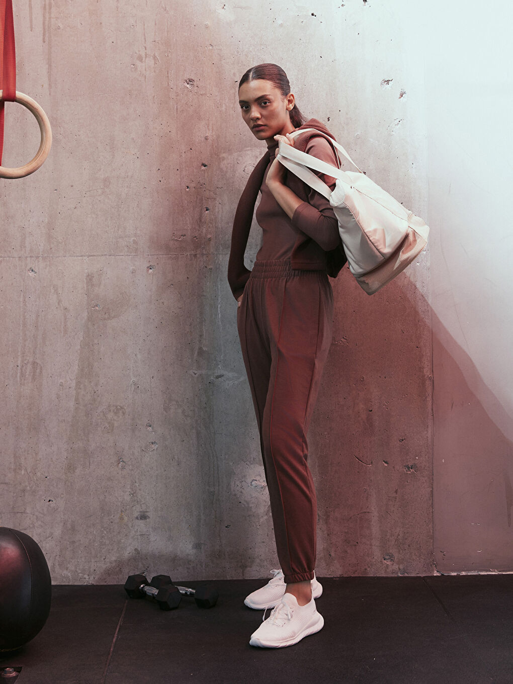 Bej Paraşüt Kumaş Kadın Spor Çantası-1