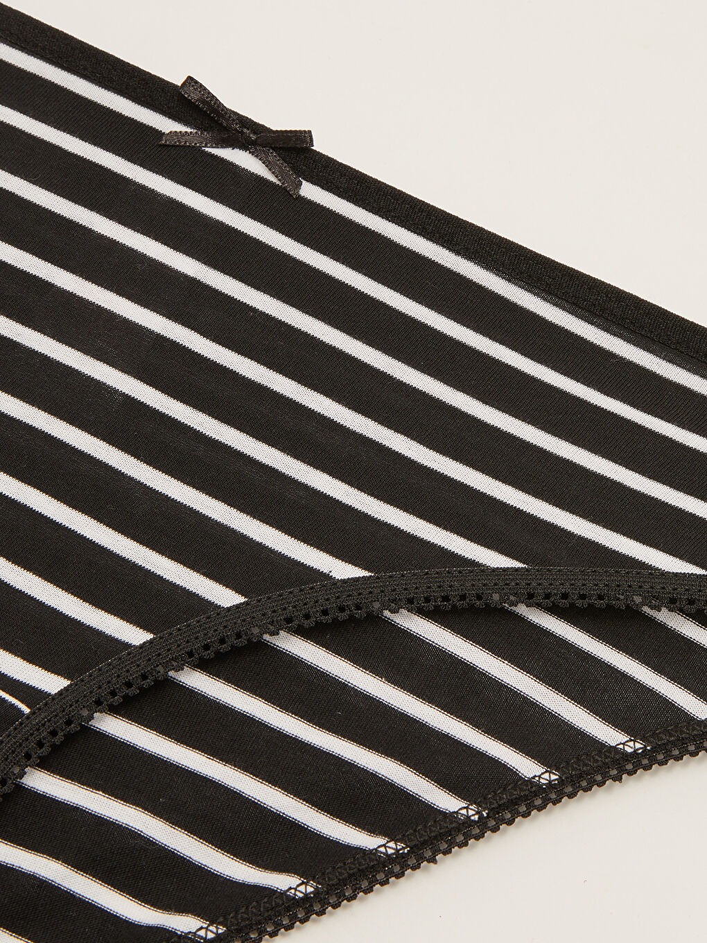 Siyah Çizgili Bikini Külot-2