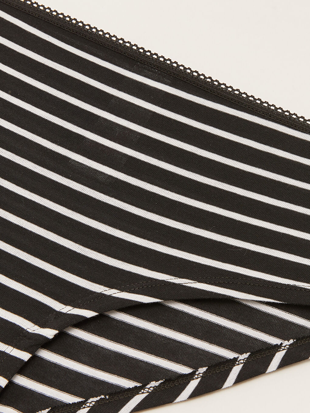 Полосатые трусы-хипстеры-2