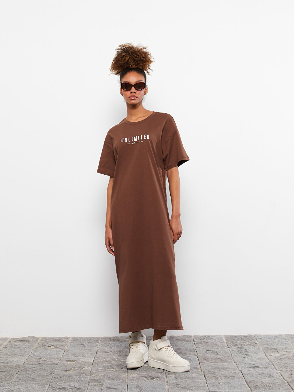 Kahverengi Bisiklet Yaka Baskılı Kısa Kollu Pamuklu Kadın Elbise-2