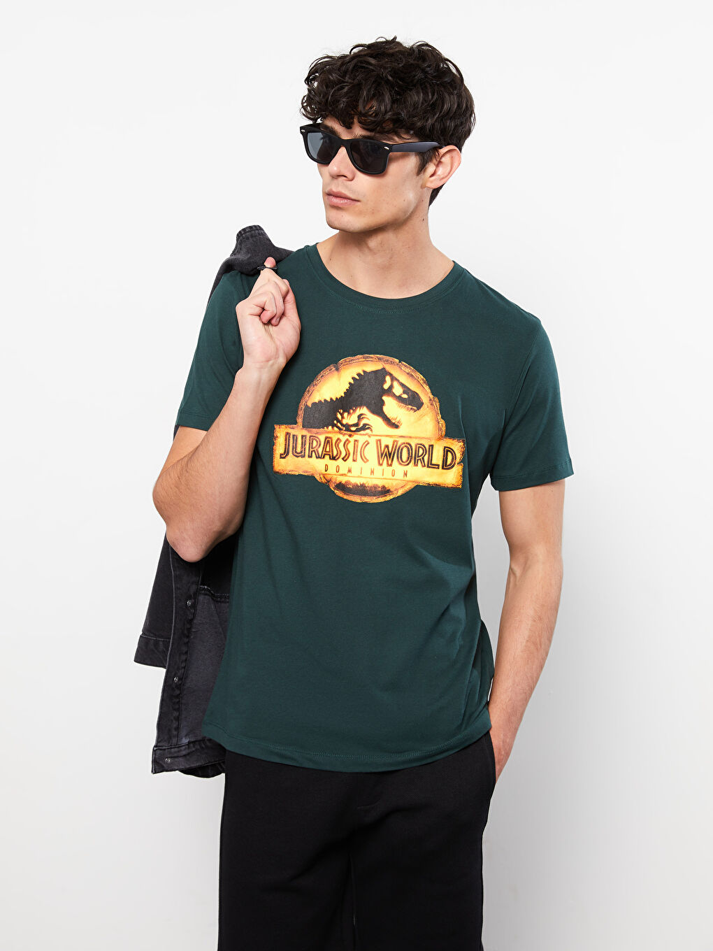 Yeşil Bisiklet Yaka Kısa Kollu Jurassic World Baskılı Penye Erkek Tişört