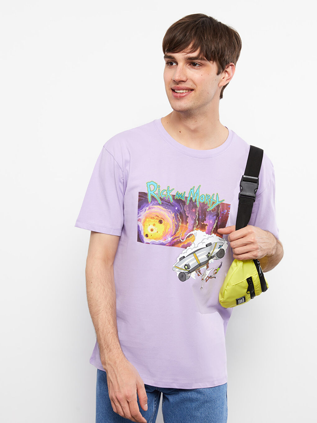 Lila Bisiklet Yaka Kısa Kollu Rick and Morty Baskılı Penye Erkek Tişört-1