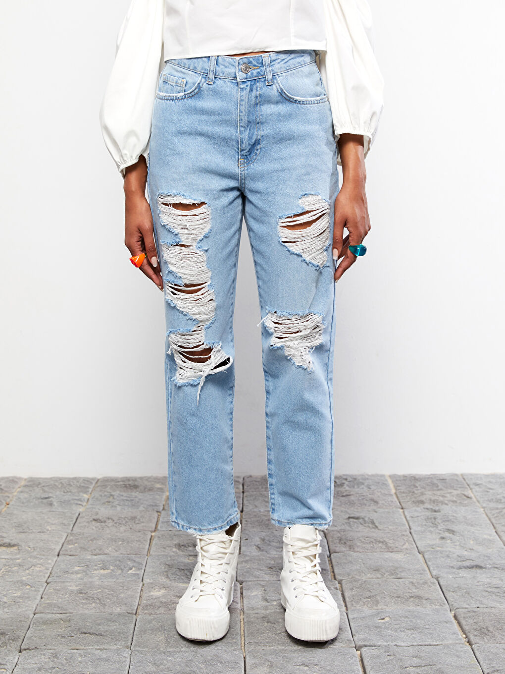 Women's High Waist Straight Fit Ripped Detailed Jean Trousers-3