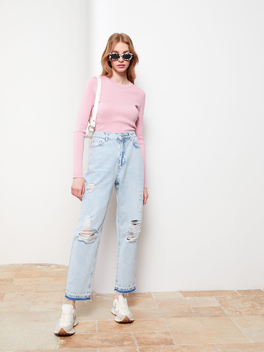 LCW Jeans High Waist Straight Fit Straight Ripped Detail Women's Rodeo ...