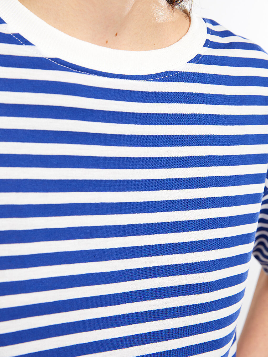 Tricou Femei cu Guler Rotund, Vărgat, Mânecă Scurtă-4