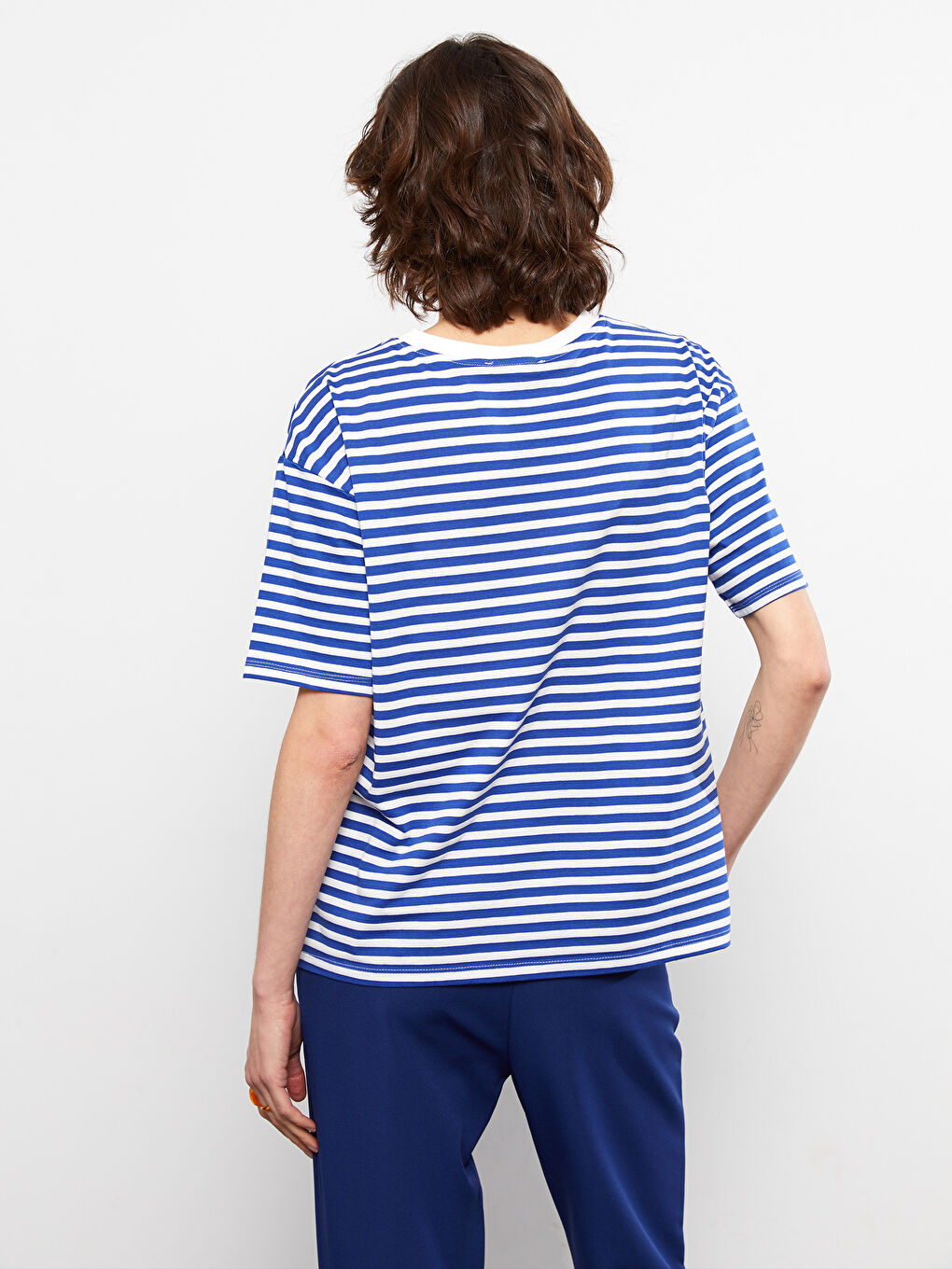 Tricou Femei cu Guler Rotund, Vărgat, Mânecă Scurtă-5