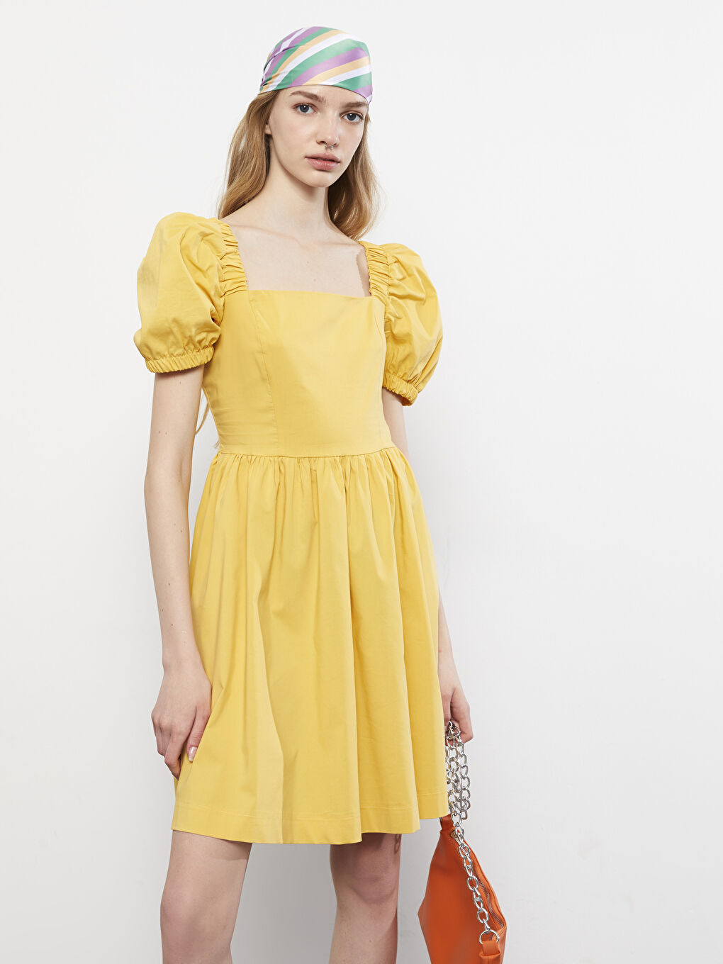 Sarı Kare Yaka Düz Balon Kollu A Kesim Poplin Kadın Elbise-1