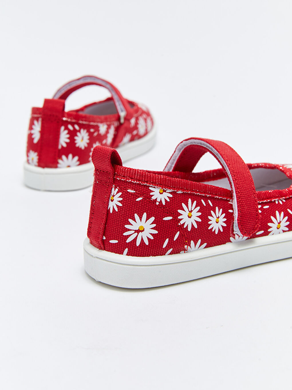 Kırmızı Papatya Baskılı Cırt Cırtlı Kız Çocuk Babet-4