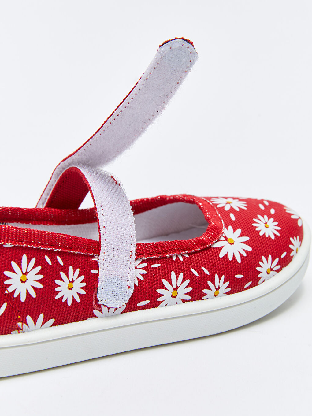 Kırmızı Papatya Baskılı Cırt Cırtlı Kız Çocuk Babet-5