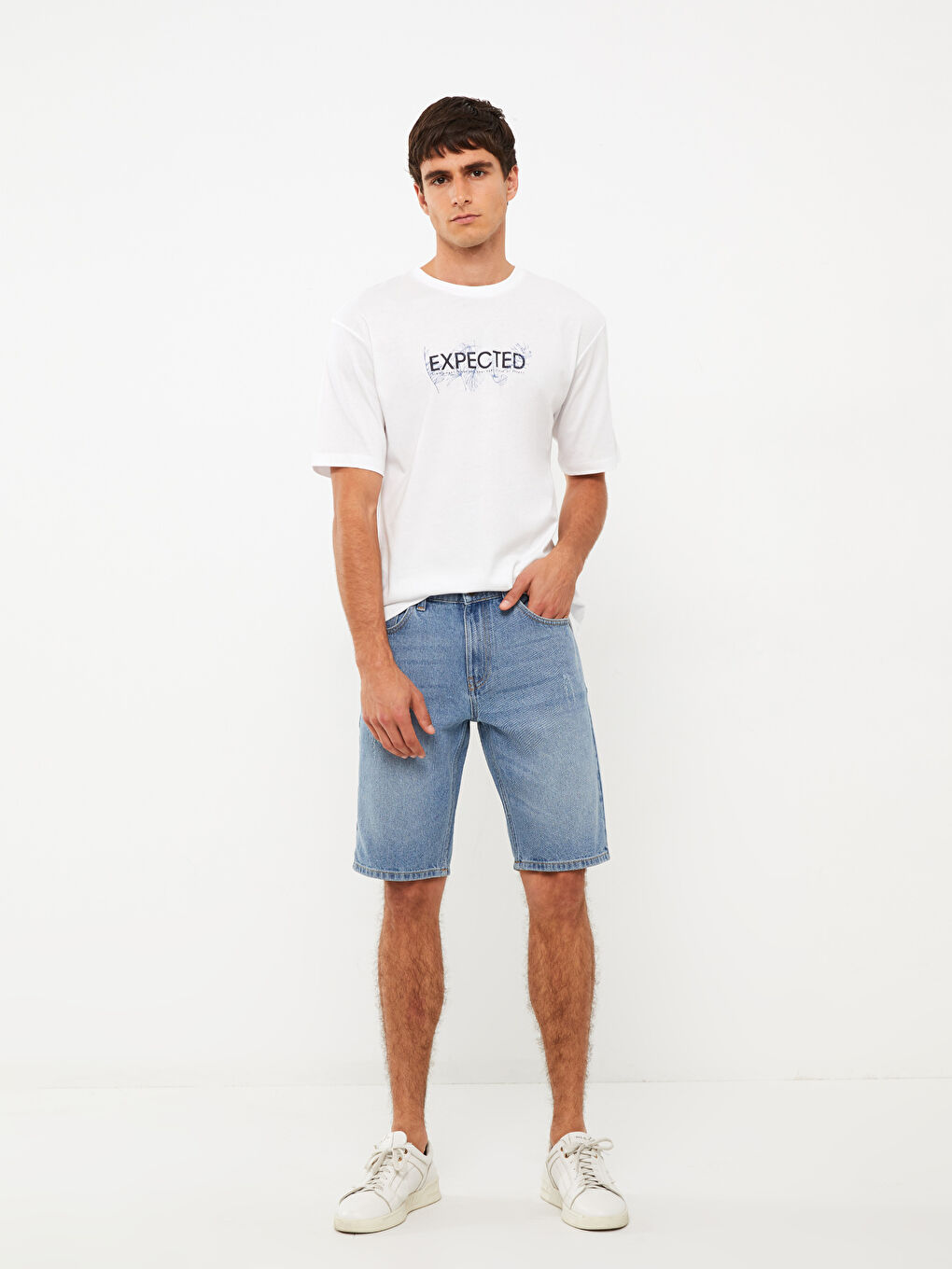 شورت جينز رجالي بقصة عادية