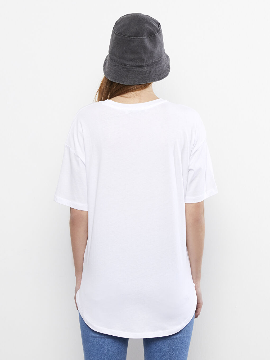 Beyaz Bisiklet Yaka Baskılı Kısa Kollu Pamuklu Kadın Tişört-4