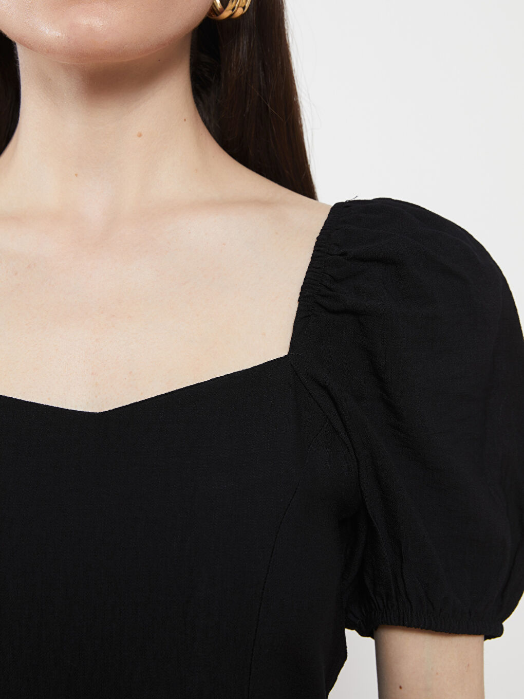 Robe pour Femmes à Encolure Cœur Unie à Manches Courtes-3