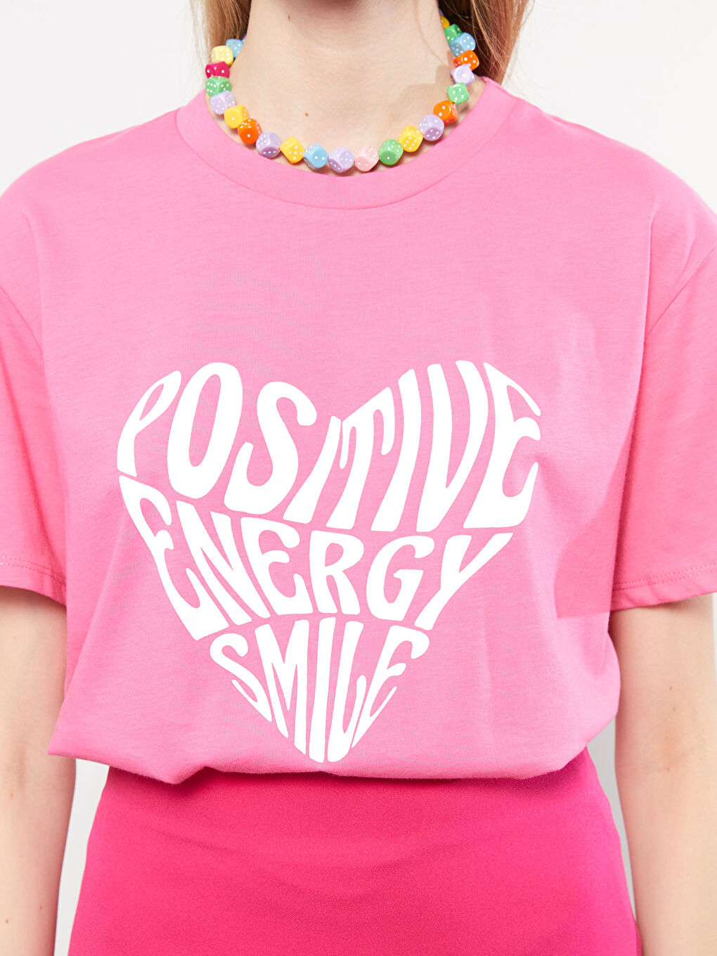 Pembe Bisiklet Yaka Kısa Kollu Pamuklu Kadın Tişört-3