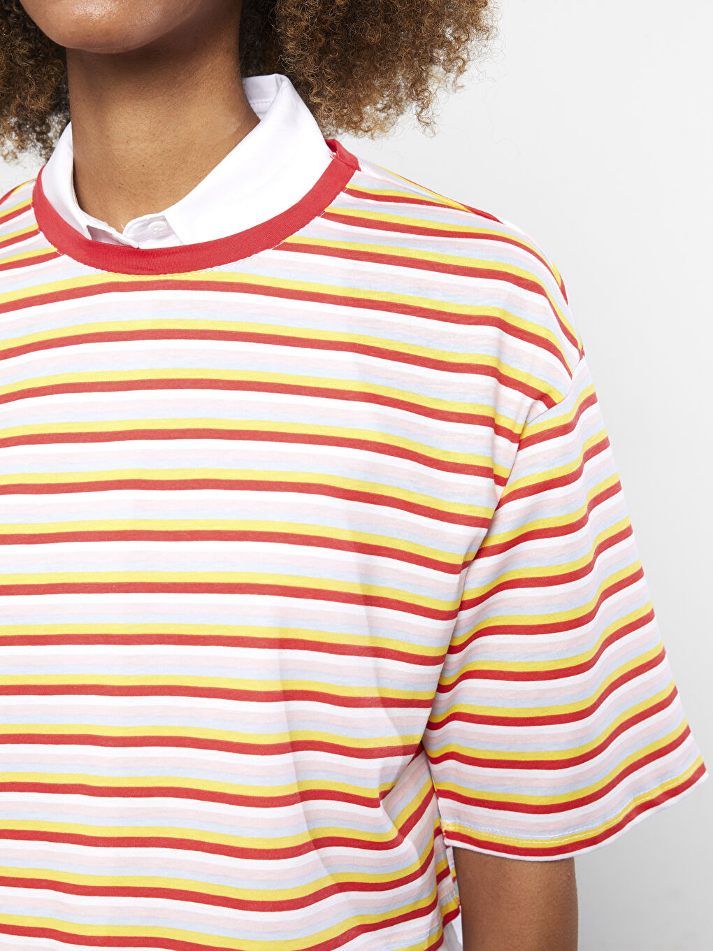 LC Waikiki Crew Neck Striped Short Sleeve Cotton Women's T-Shirt -S2JJ08Z8-LJE