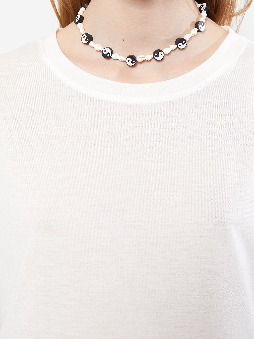 Ekru Bisiklet Yaka Düz Kısa Kollu Kadın Tişört-3