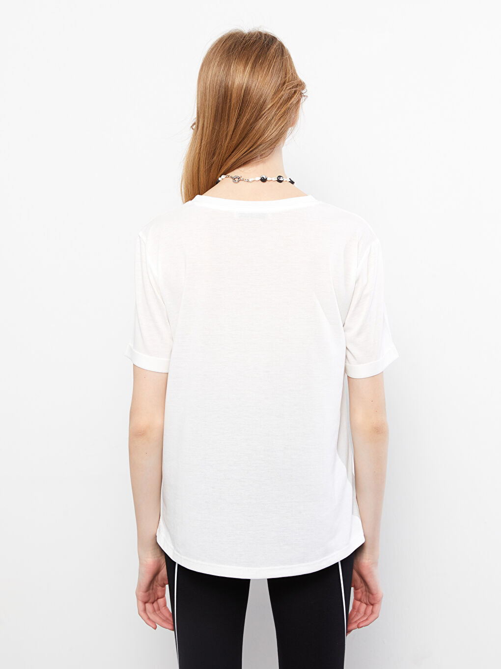 Ekru Bisiklet Yaka Düz Kısa Kollu Kadın Tişört-4