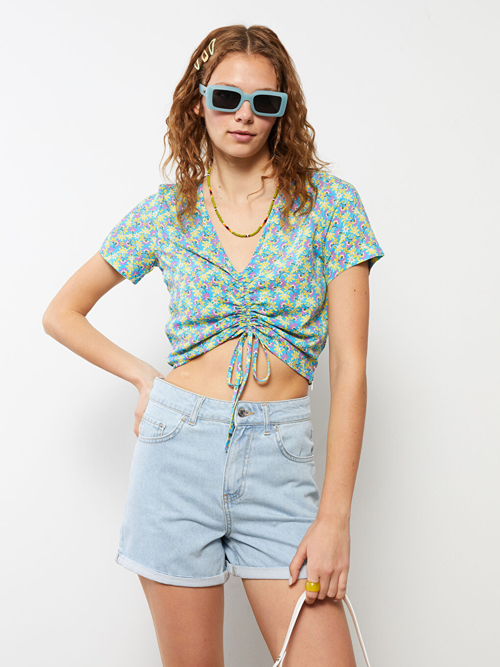 Mavi Standart Fit Düz Cep Detaylı Kadın Jean Şort-2