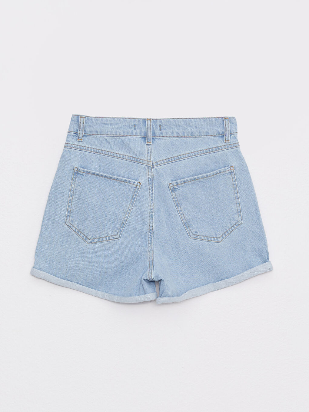 Mavi Standart Fit Düz Cep Detaylı Kadın Jean Şort-7