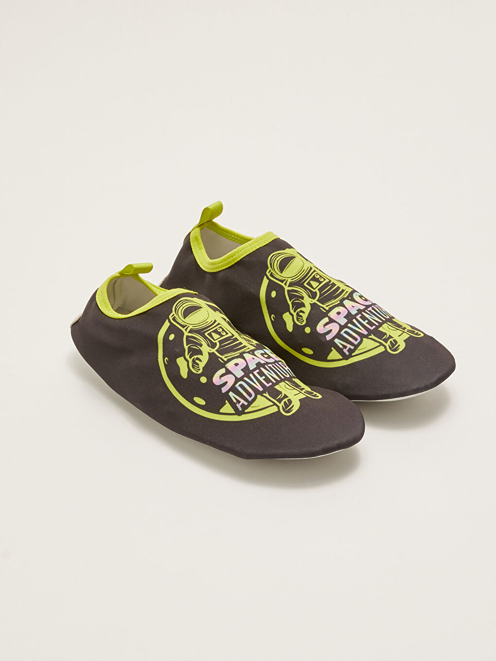 Siyah Baskılı Erkek Çocuk Deniz Ayakkabısı