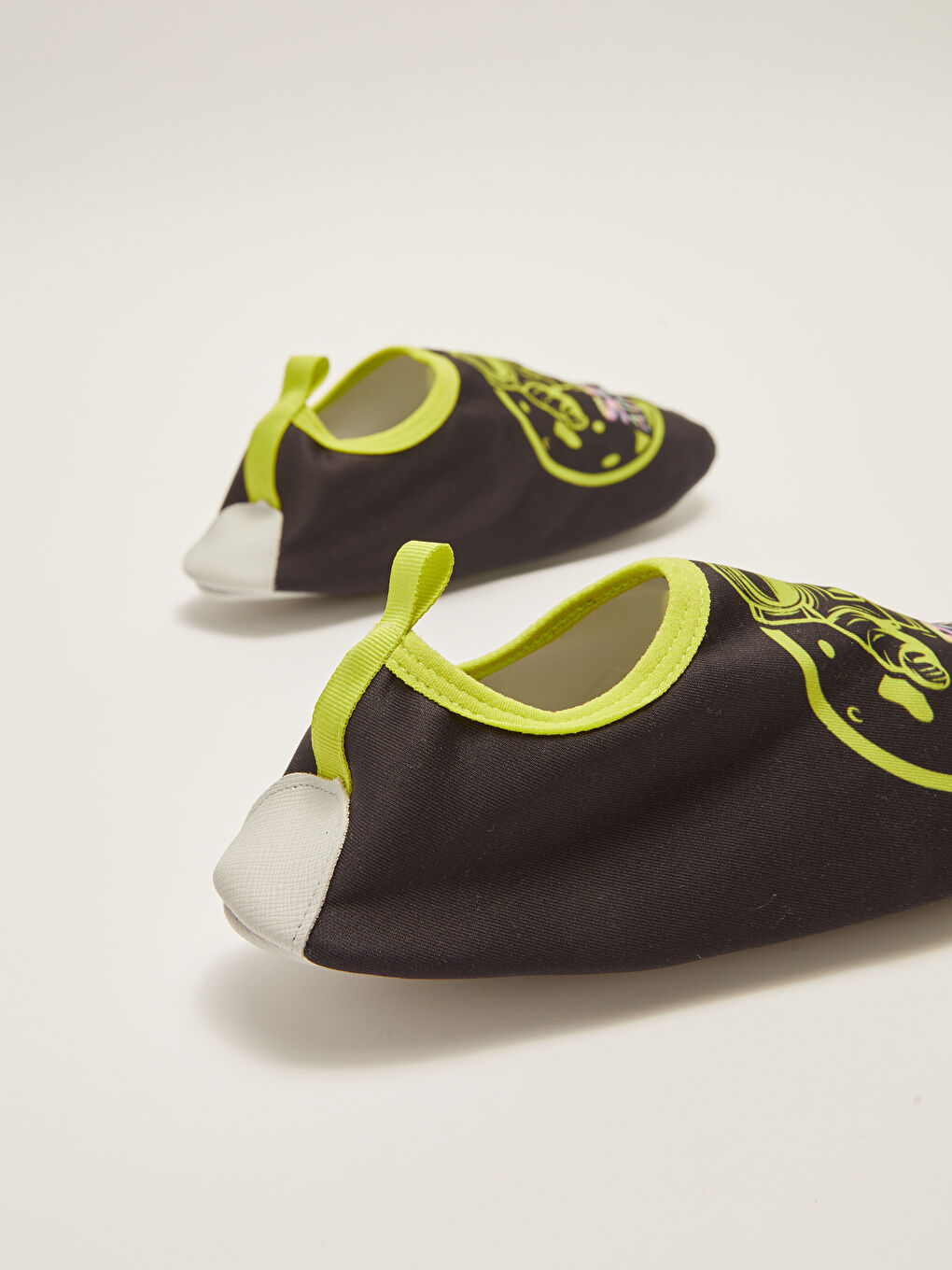 Siyah Baskılı Erkek Çocuk Deniz Ayakkabısı-4