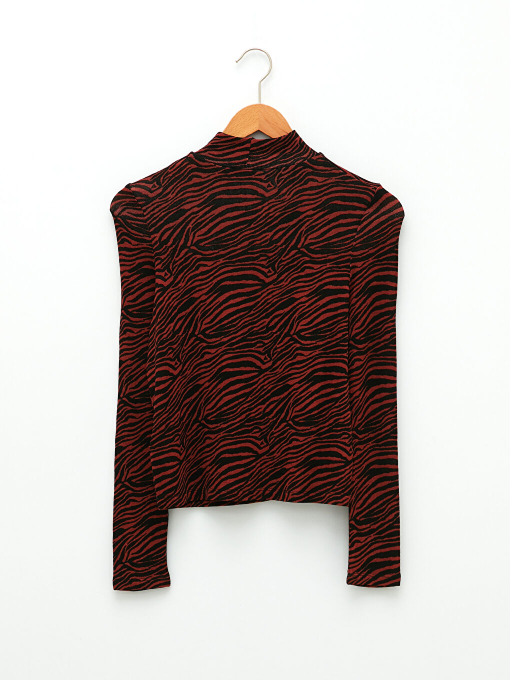 Kahverengi Dik Yaka Desenli Uzun Kollu Kadın Tişört-8