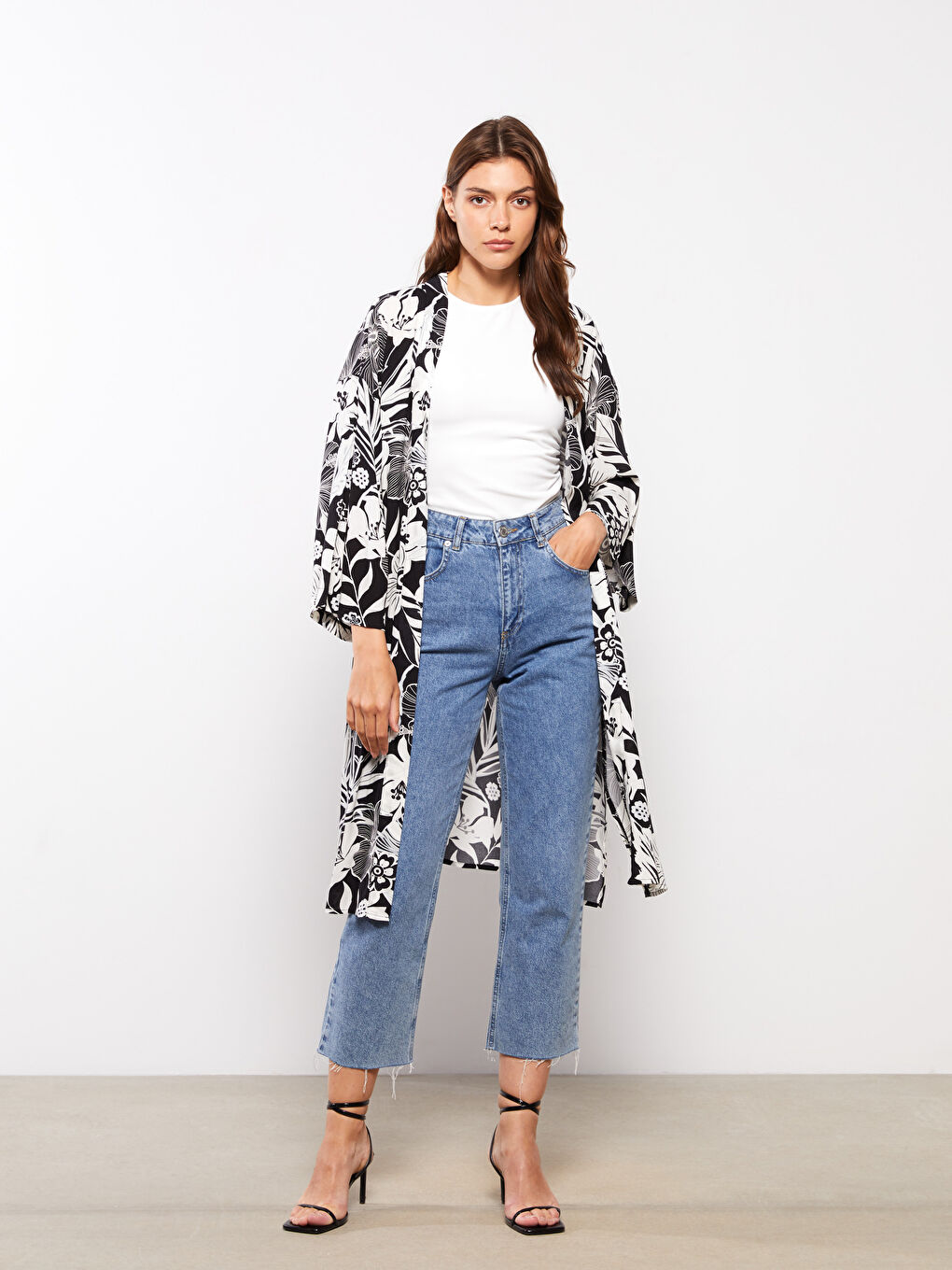 Siyah Şal Yaka Desenli Uzun Kollu Viskon Kadın Kimono