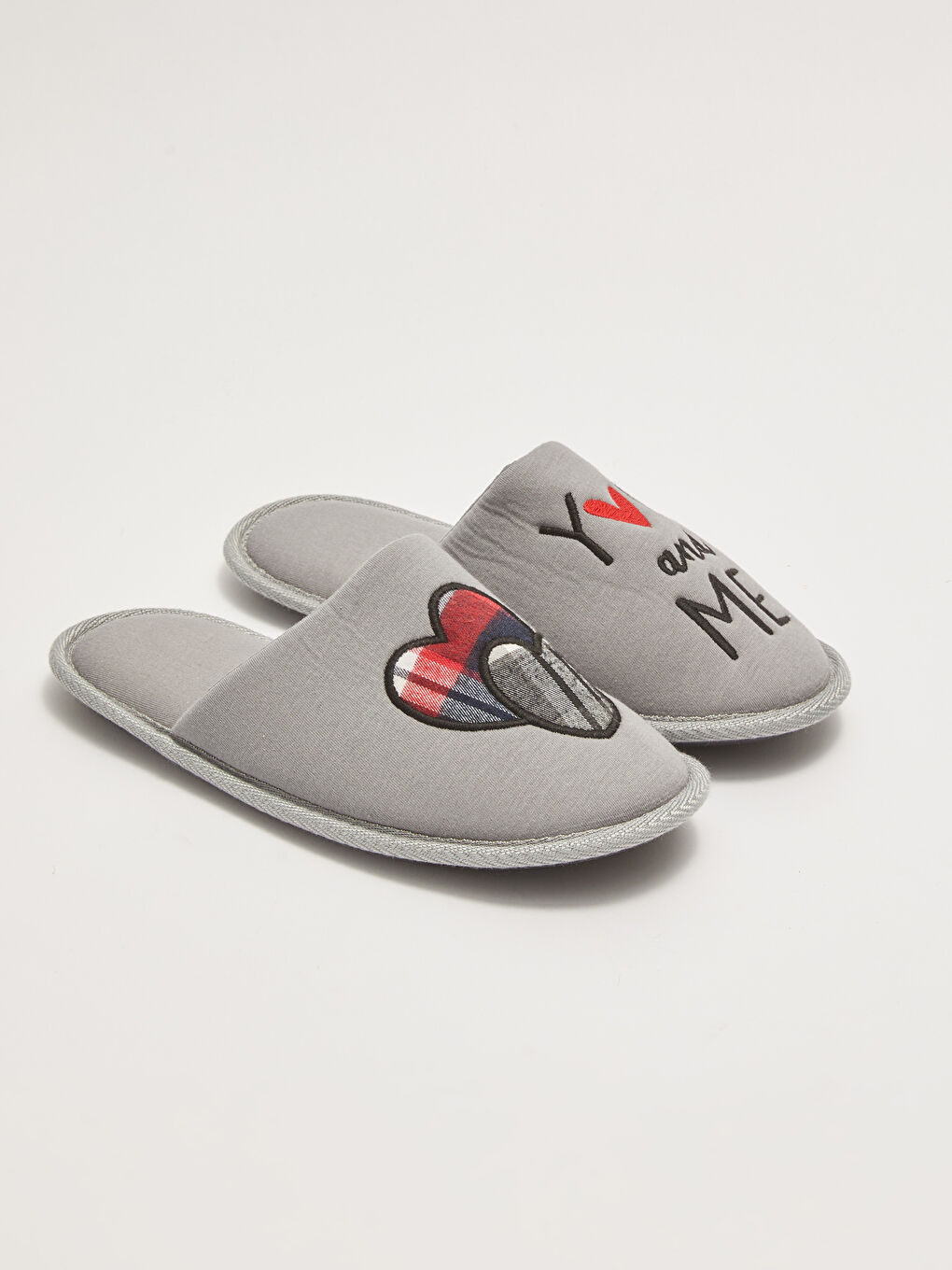 Gri Nakışlı Kadın Ev Terliği