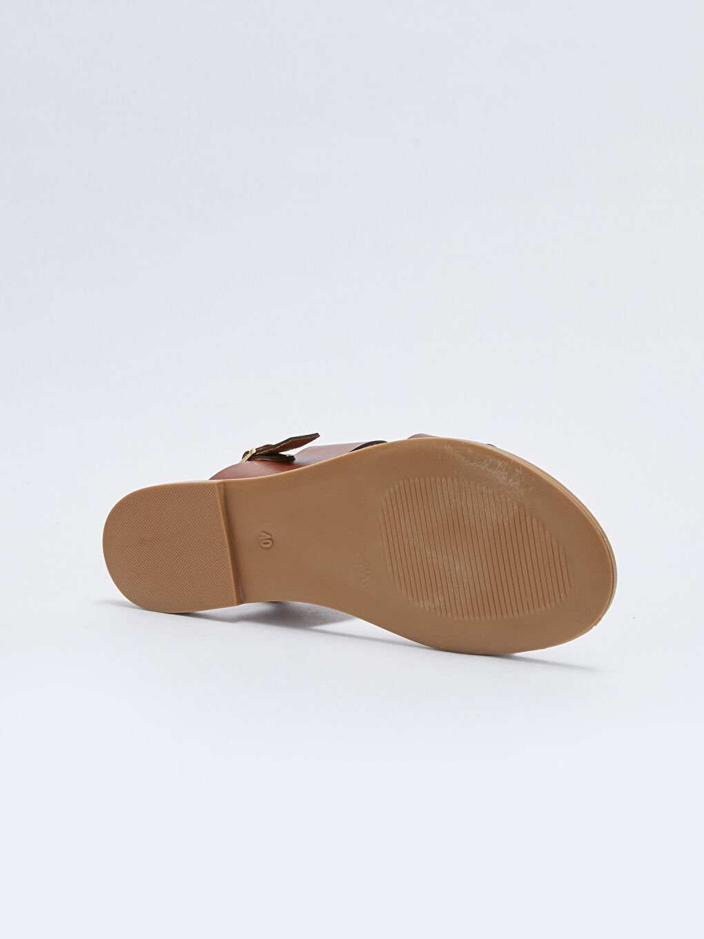 Kahverengi Çift Bantlı Toka Detaylı Kadın Sandalet-3