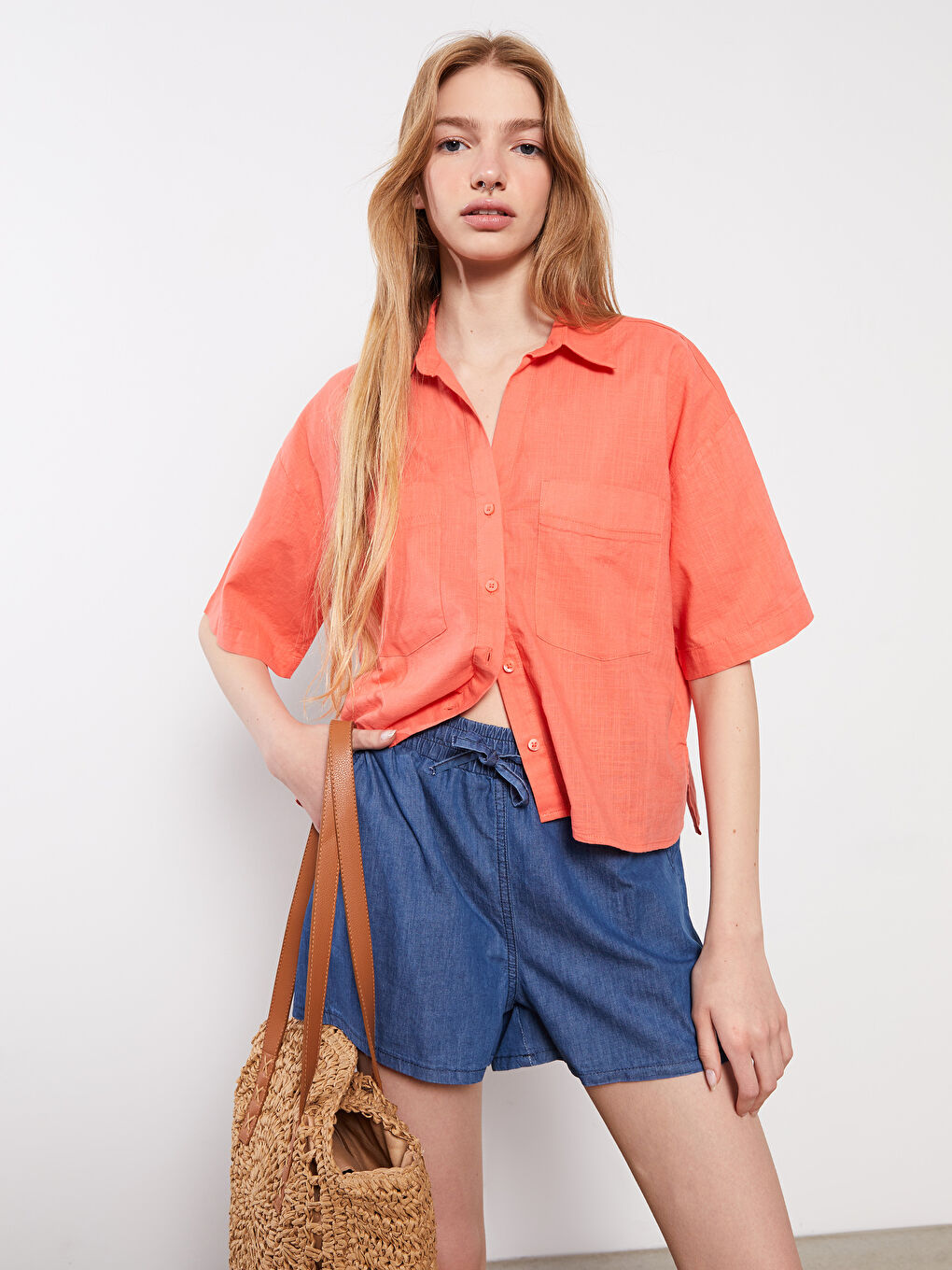 Elastic Waist Straight Pocket Detailed Rodeo Jean Shorts For Women-1