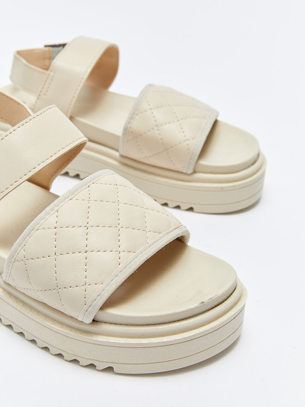 Әйелдерге арналған қалың табанды ілмекті егжей-тегжейлі жолақты сандалдар-2