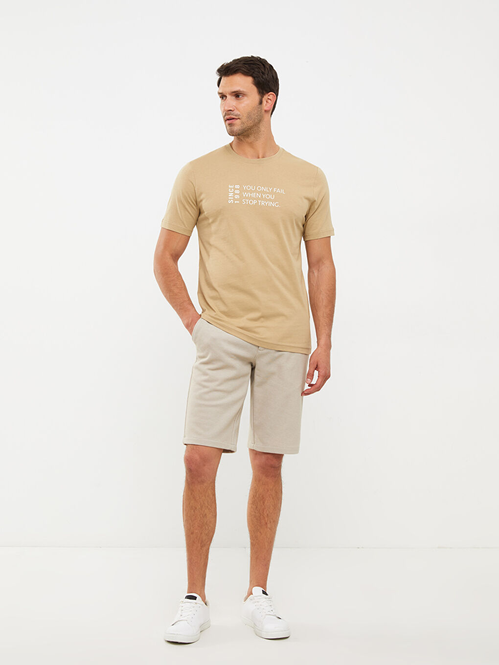 Haki Bisiklet Yaka Kısa Kollu Baskılı Penye Erkek Tişört-2