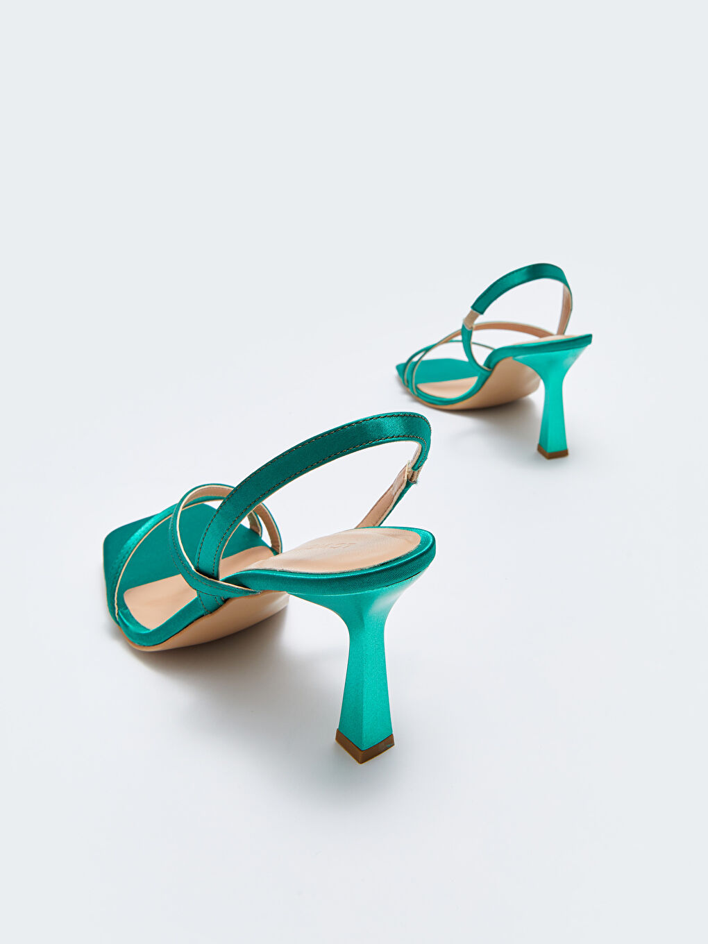 Сатенени Обувки на Висок Ток с Кръстосани Каишки за Жени-4